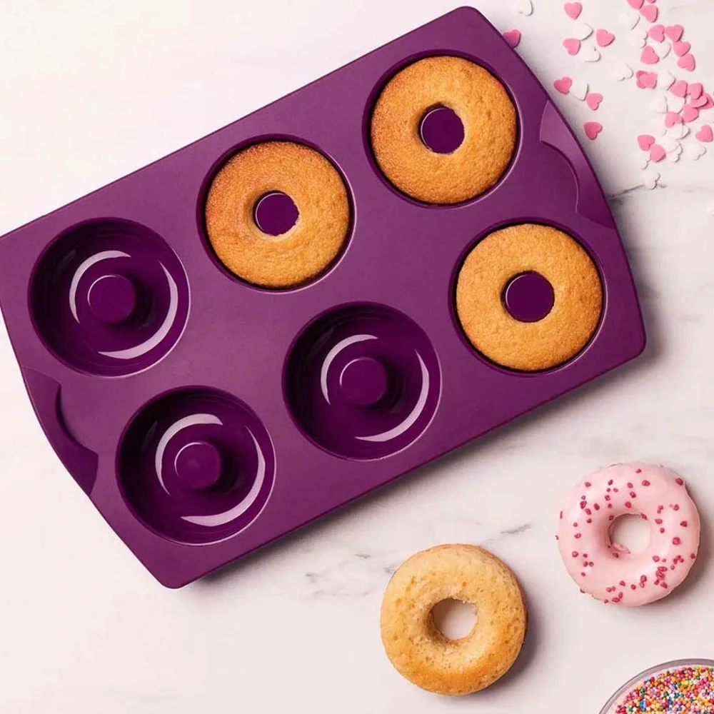 Tupperware Silicone Ring Baking Form Oven, freezer, microwave and fridge Safe